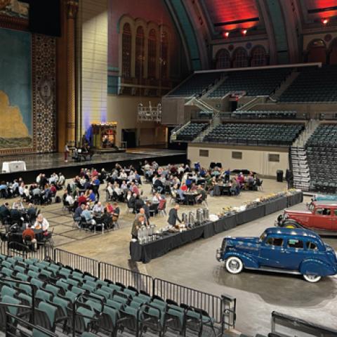 Catered lunch on the floor of Boardwalk Hall while being serenaded by Peter Richard Conte and Rudy Lucente, 2022 Atlantic City convention (photo credit: Ryan Boyle)