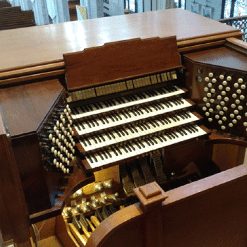 1938 four-manual Casavant gallery console