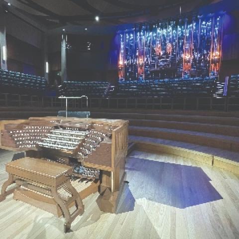 The four-manual stage console in concert position (photo credit: Andrew Forrest / Létourneau Pipe Organs)